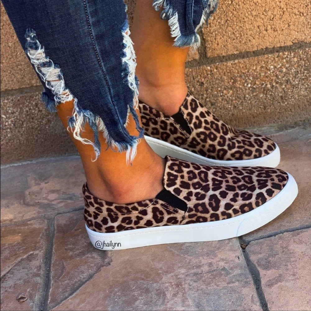 HP 🥳 Leopard Canvas slip on W/Memory foam insert - Picture 7 of 14